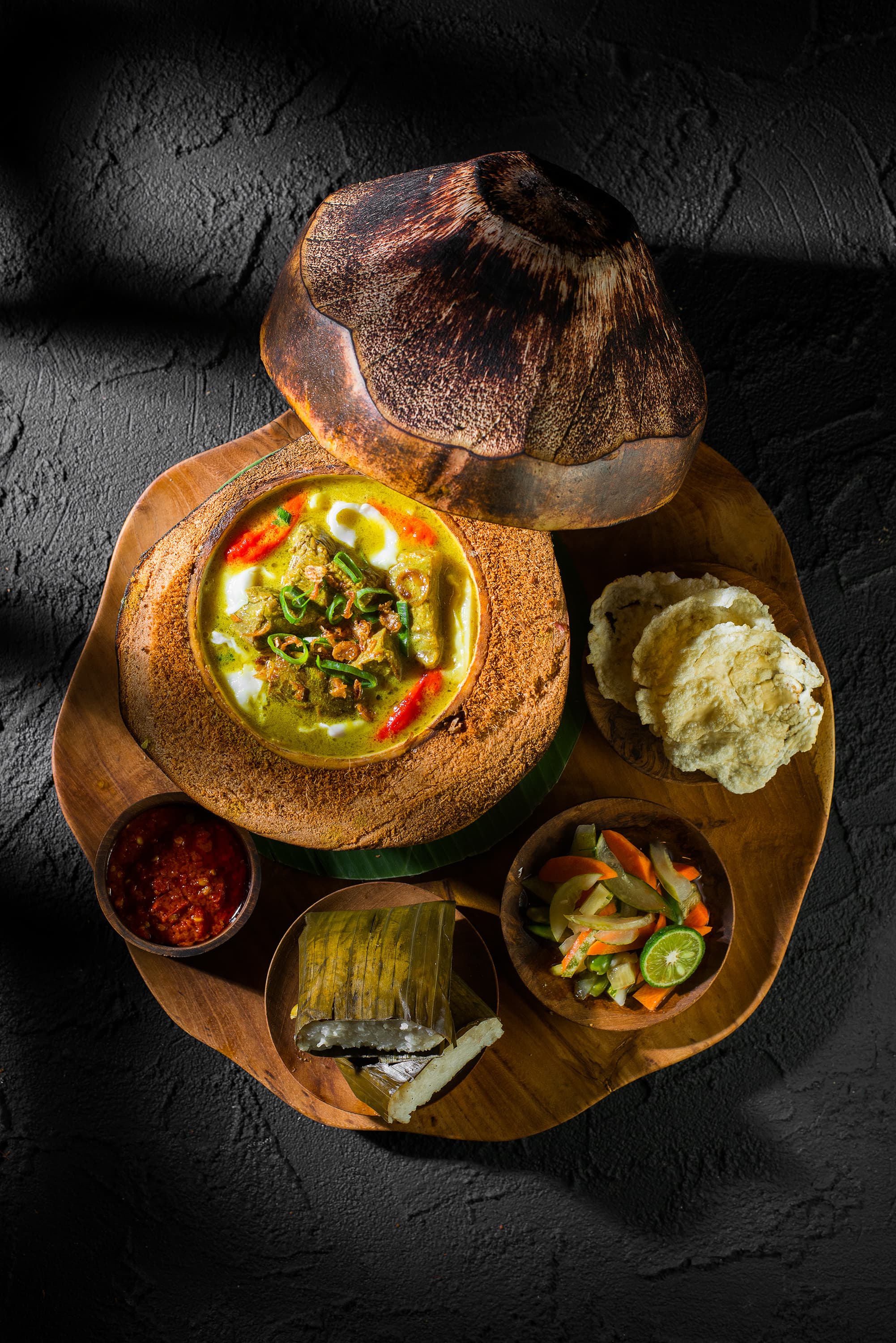 Rasa Lama Gaya Baru, Nyobain Empal Gentong Kekinian di SEMAJA